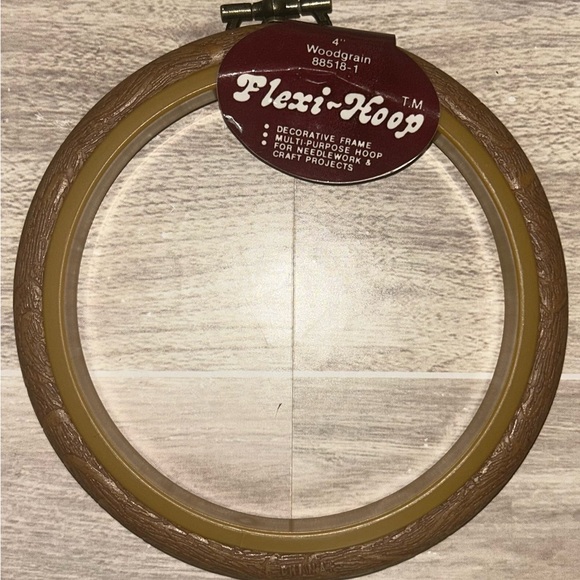 Michaels Flexi-Hoop Embroidery Hoops - Set of 4 - Picture 9 of 9